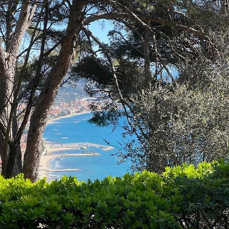 Torre Alpicella Holiday Home, A Scenic Escape Into Nature And Relaxation Diano Marina Luaran gambar