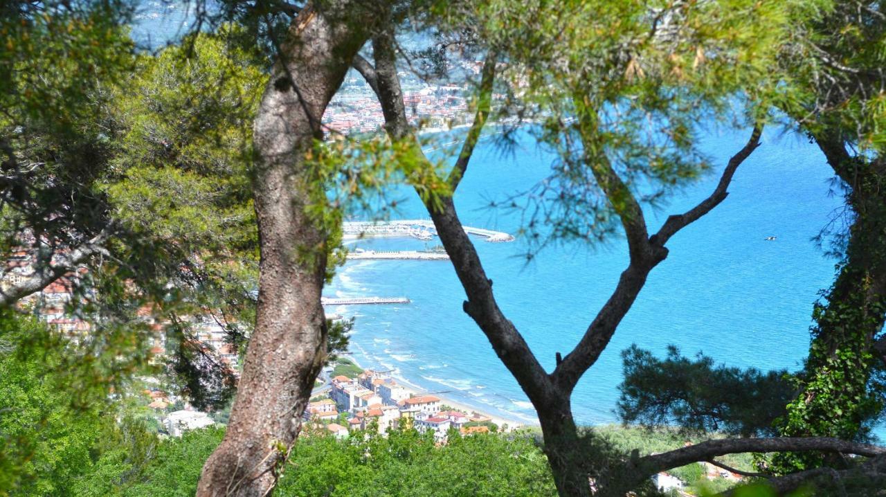 Torre Alpicella Holiday Home, A Scenic Escape Into Nature And Relaxation Diano Marina Luaran gambar
